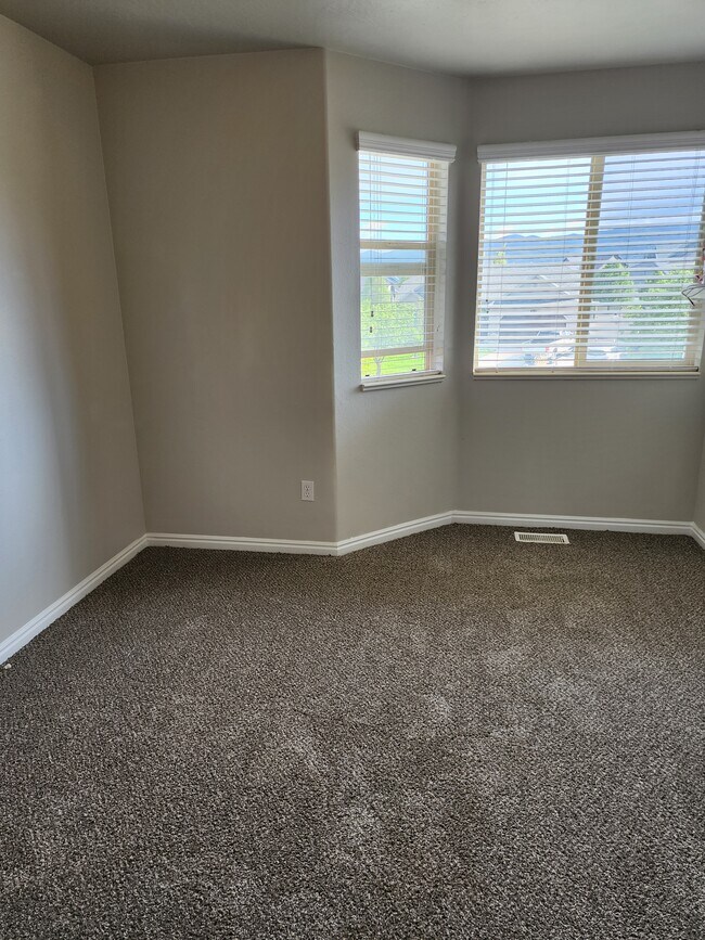 Building Photo - 4754 W Salish Cir
