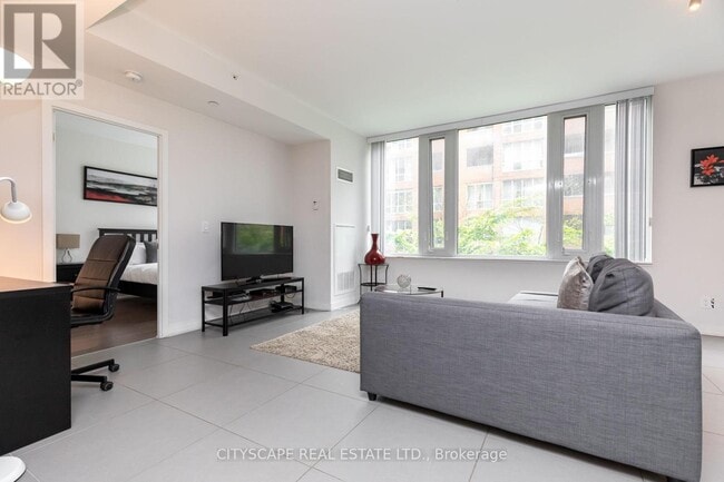 Building Photo - 3 Market St.