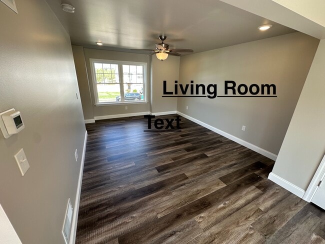 Building Photo - 450 Smokering Dr