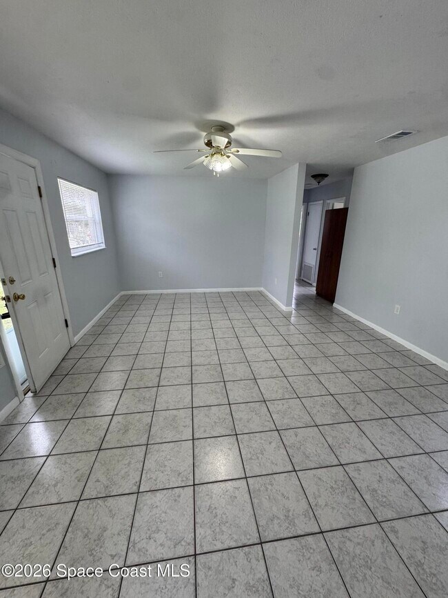 Foto del edificio - 4480 Gray Ave