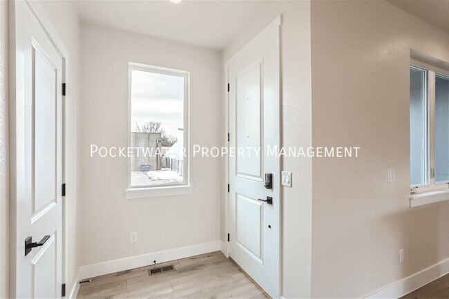 Photo - 1349 Baker St Townhome