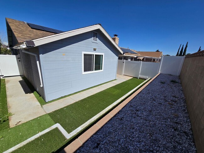 Foto del edificio - 2902 E Ave R12