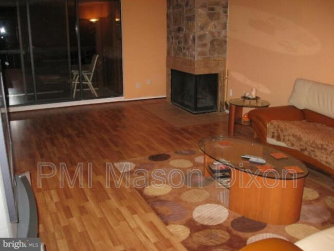 Building Photo - 5681 Harpers Farm Rd