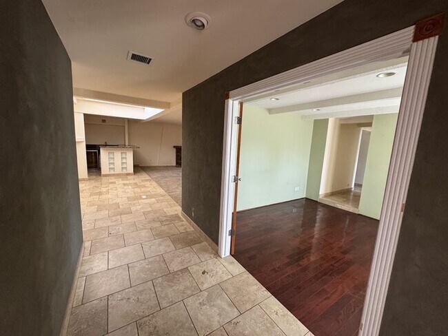 Foto del edificio - 9625 N 33rd St