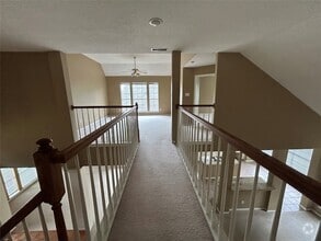 Building Photo - 2603 Hillside Dr