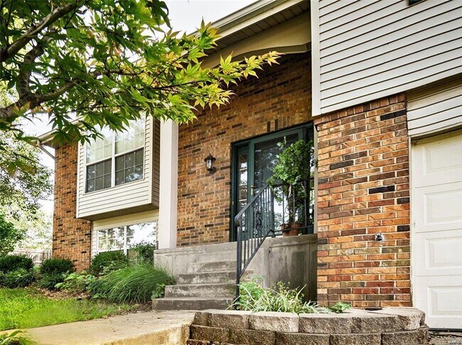 Foto del edificio - 1300 Westbrooke Meadows Ln