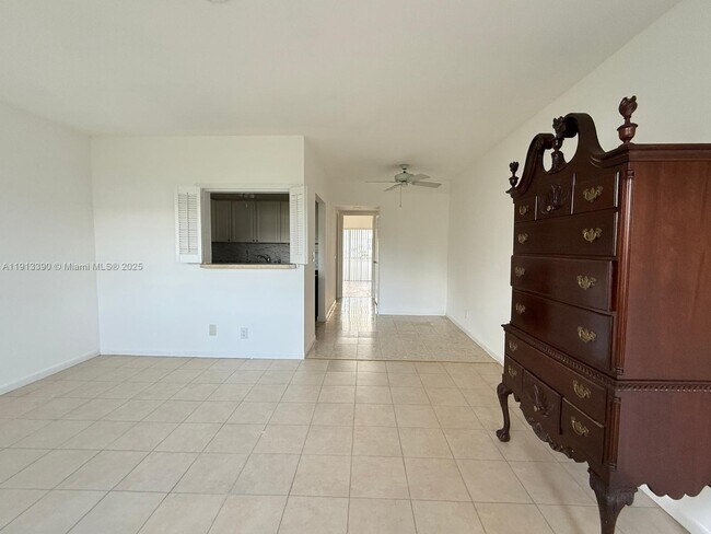 Foto del edificio - 79 Easthampton D