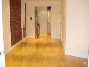Building Photo - 722 Tenth Avenue