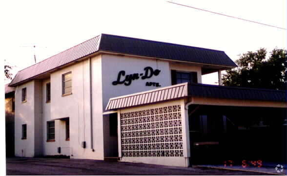 Building Photo - Lyn-do Apartments