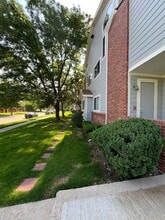 Building Photo - 5690 W 80th Pl