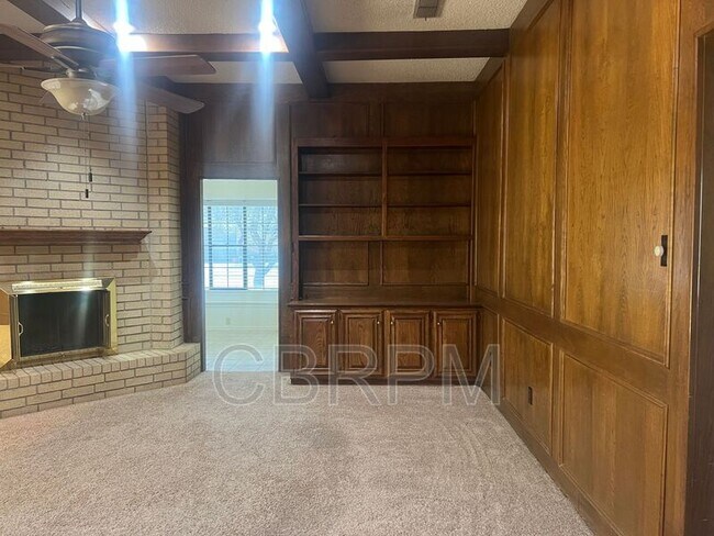 Building Photo - 5715 69th Street