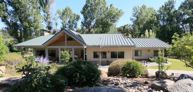 Foto del edificio - Oak Creek