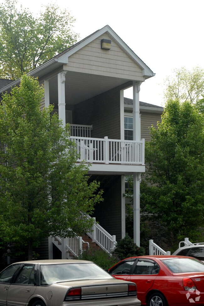 Orchard Street Apartments East Stroudsburg, PA