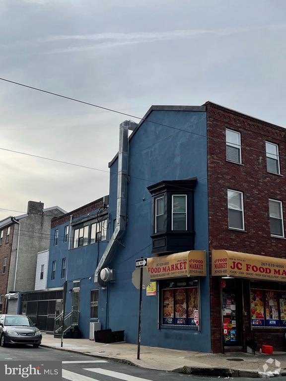 Building Photo - 600 N 11th St