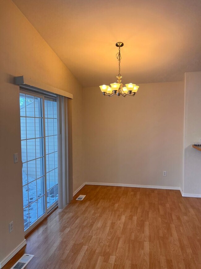Building Photo - 8443 Moorland St