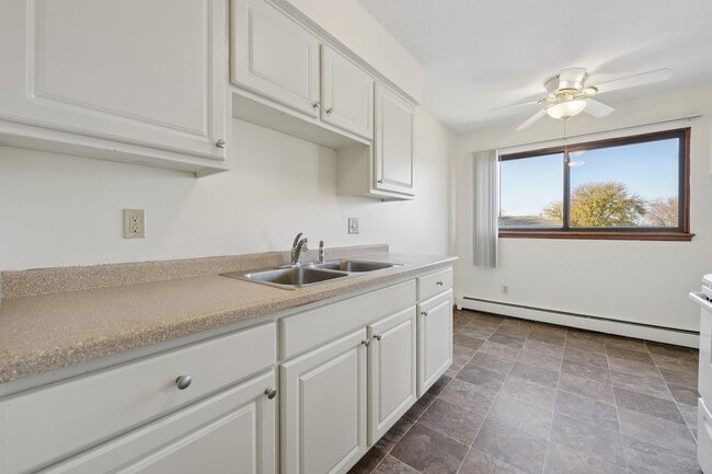 Foto del edificio - ReNew Meadow Lake