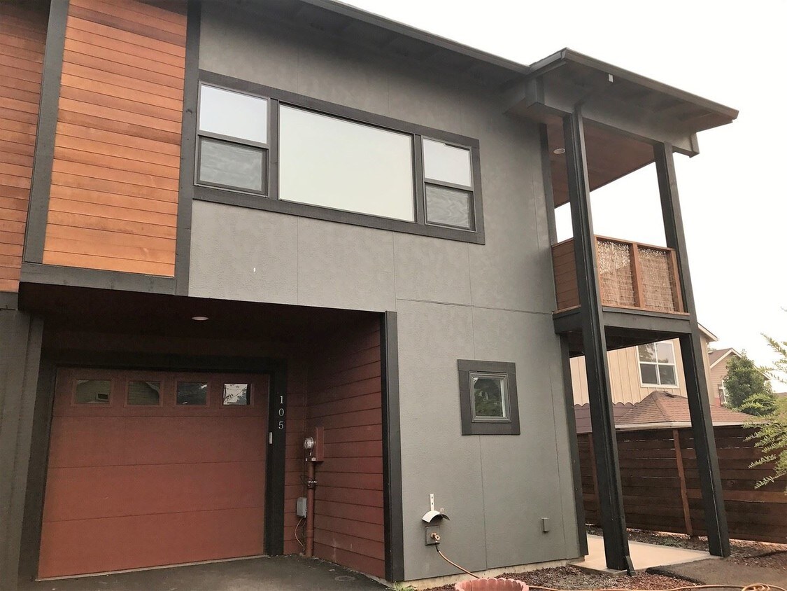 Foto principal - 1121 Hull St
