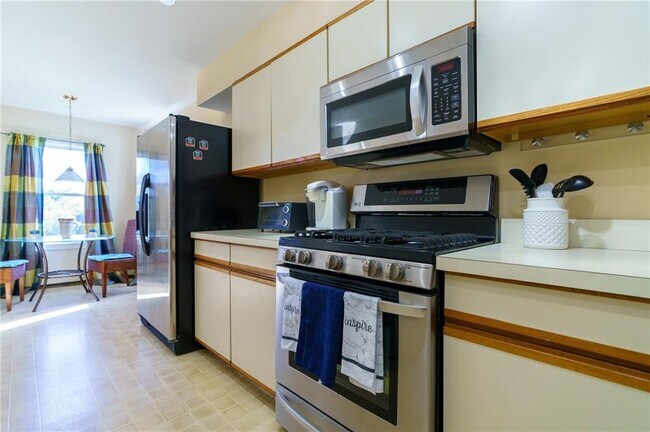 Foto del edificio - 401 Fairway Dr