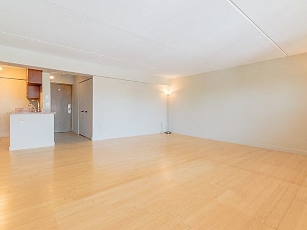 Building Photo - 137 Peterborough St