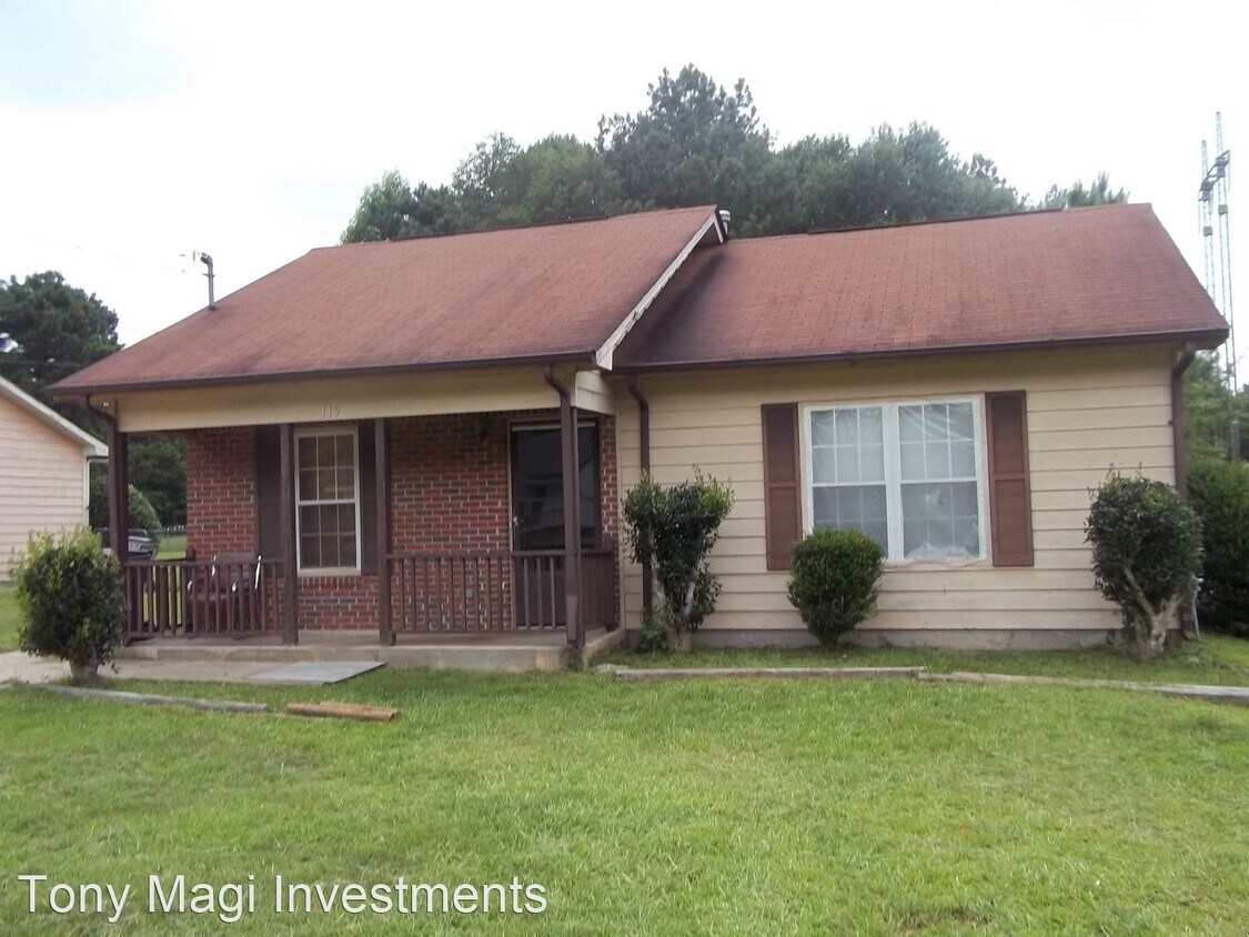 115 Martin Luther King Jr Ct, LaGrange, GA 30241 House Rental in