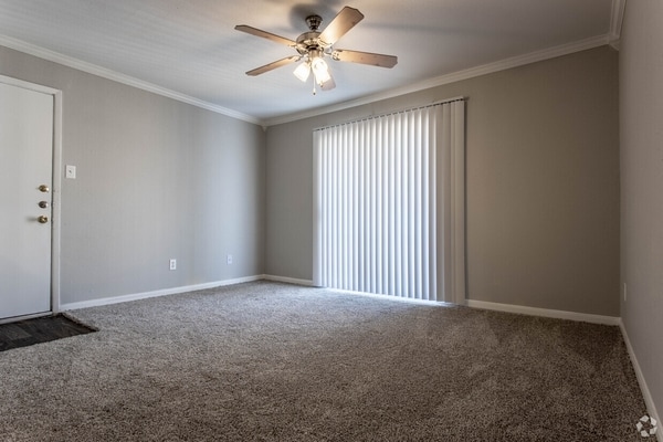 Foto del edificio - Oak Run Manor Apartments