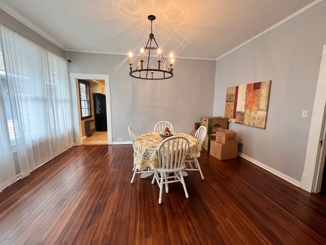 Building Photo - SOUTHERN CHARM AT IT'S FINEST