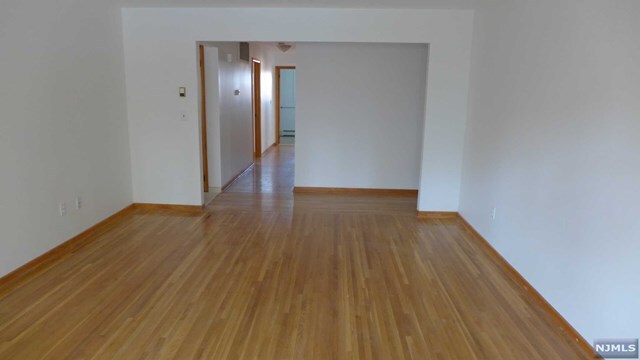 Foto del edificio - 593 Hillside St