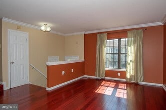 Building Photo - 6158 Old Brentford Ct
