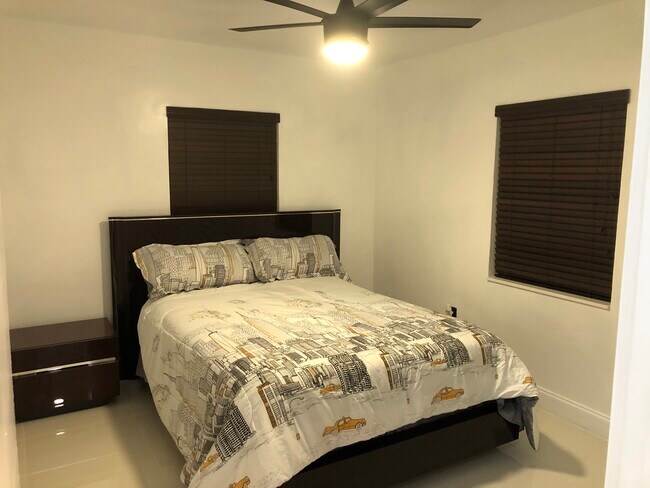Foto del edificio - 2740 NW 155th Ter