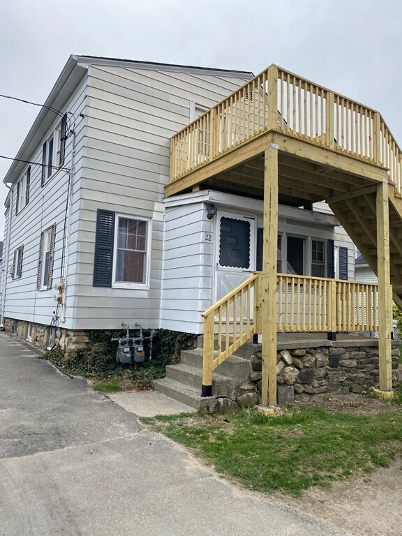 22 Pinedale Rd Unit 2, Shrewsbury, MA 01545 Room for Rent in