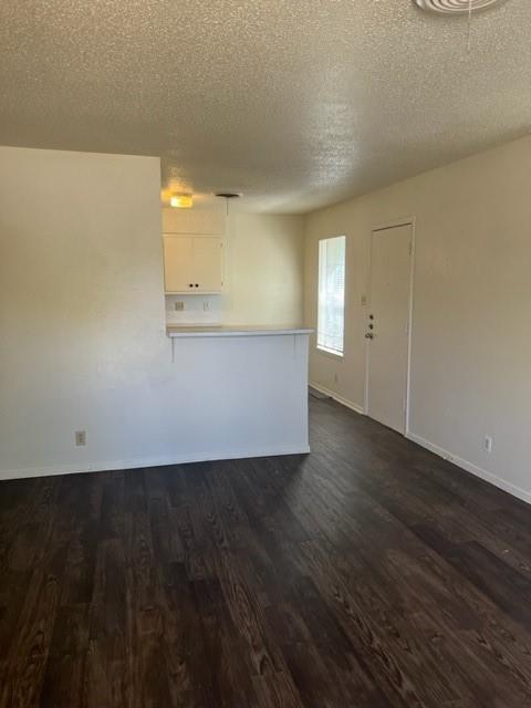Building Photo - 2401 Parker Cir
