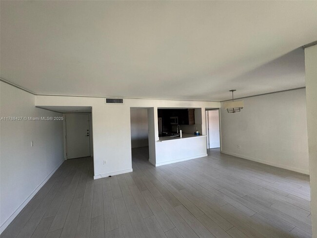 Foto del edificio - 9010 SW 125th Ave