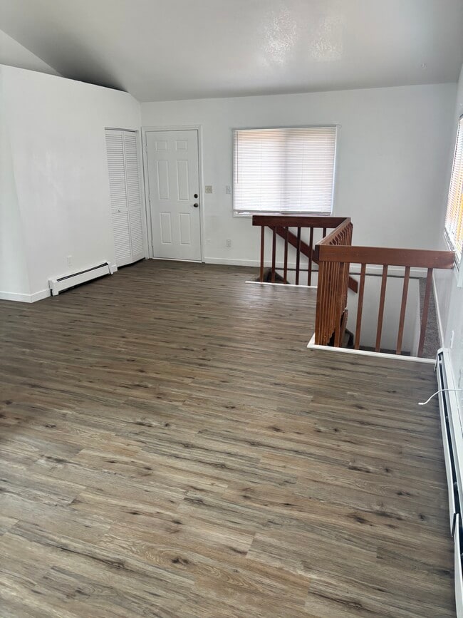 Foto del edificio - 3033 Pinnacle Dr