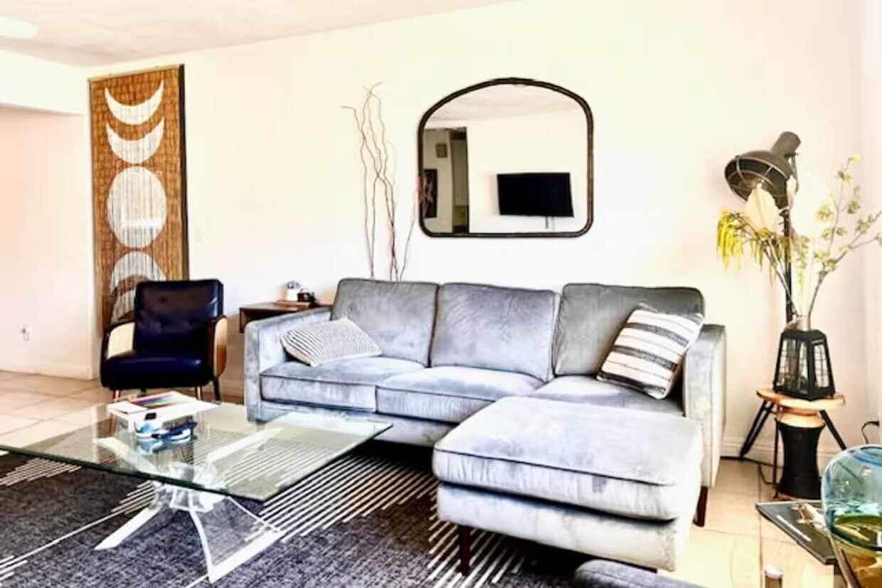 Primary Photo - Casa Di Sofia - 4BR with pickleball & golf...