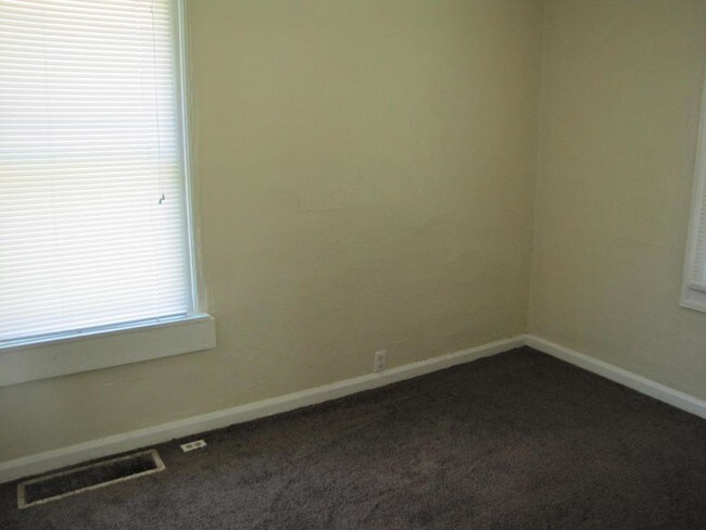Foto del edificio - 4432 Kingsley Dr