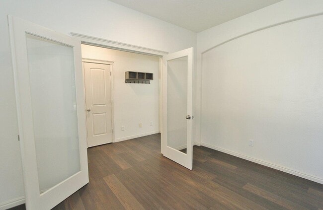 Building Photo - 2047 S Ice Bear Way
