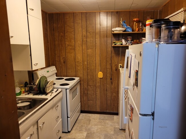 Building Photo - 507 N. Elson St., Apt. 1