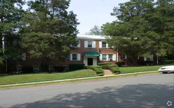 Building Photo - Burton House