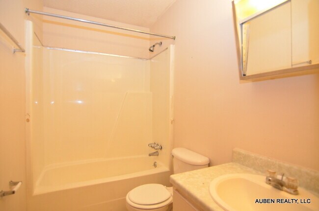 Foto del edificio - 2311 Walden Dr