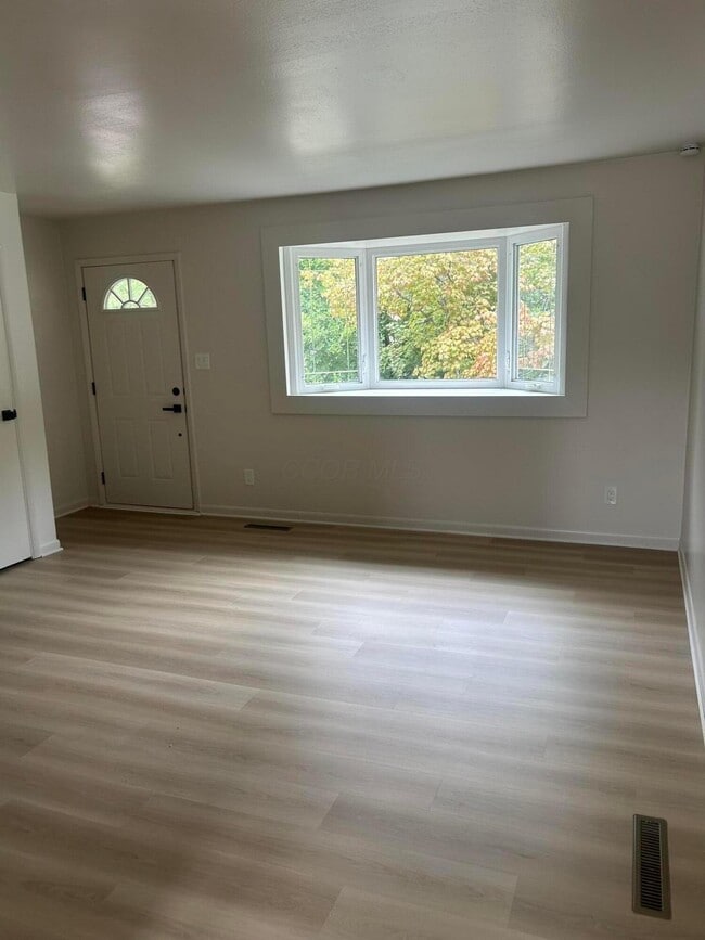 Building Photo - 4263 Sibley Ave