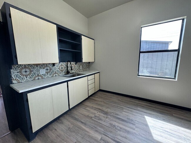 Foto del edificio - RPG DUPLEX-2 Units