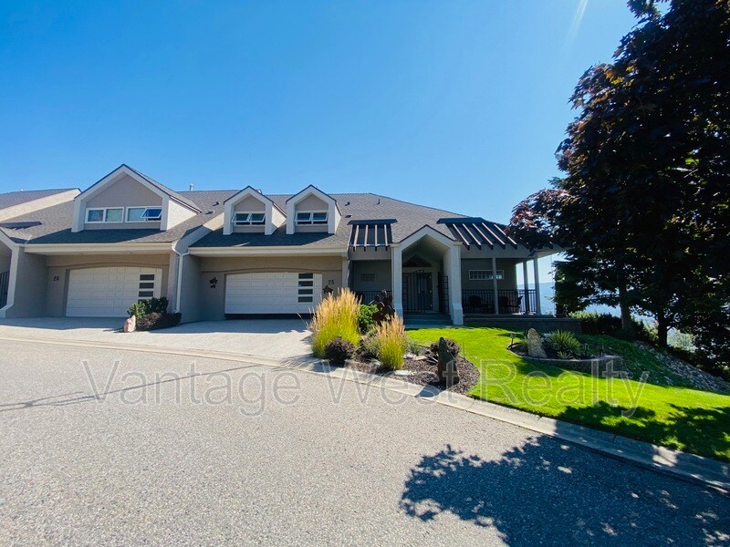 Photo principale - 880-880 Christina Pl