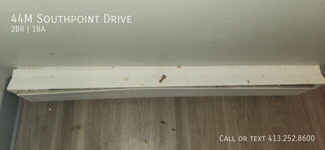 Foto del edificio - 44 Southpoint Dr