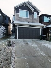 Building Photo - 1475 Plum Cir SW