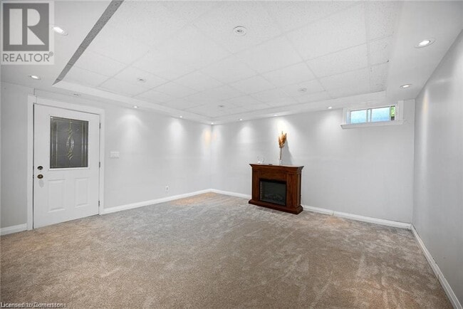 Building Photo - 435 York Rd