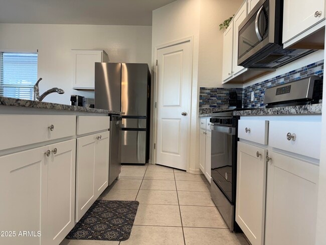 Building Photo - 5542 W Moody Trl