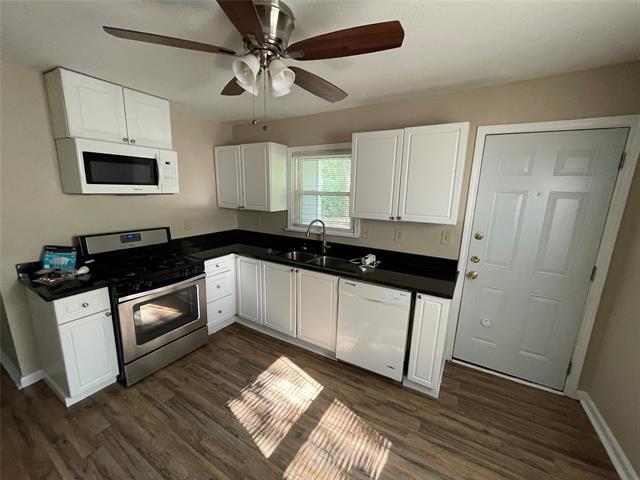 Foto del edificio - 8335 Wyatt Dr