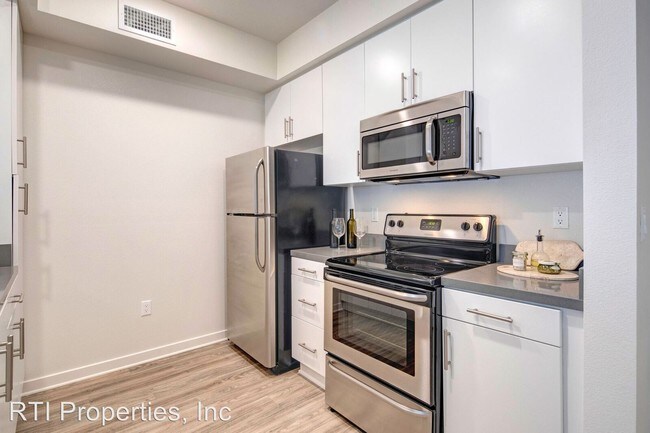 Foto del edificio - 5762 Morley St