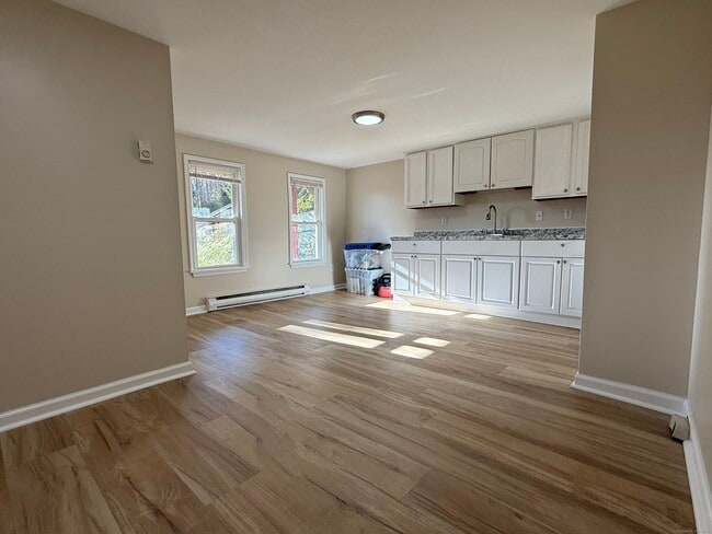 Building Photo - 155 CT-12