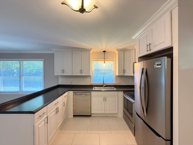 Photo - 2700 Charlwood Dr House